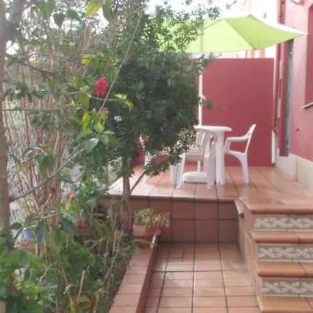 - 2 Bedrooms With Sea Views - 01892 Apartman Bueu