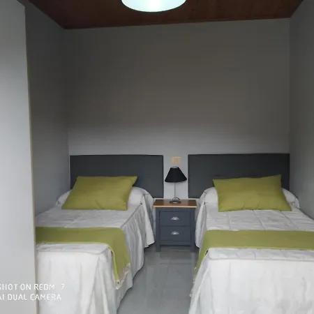 Apartman - 2 Bedrooms With Sea Views - 01892 Bueu